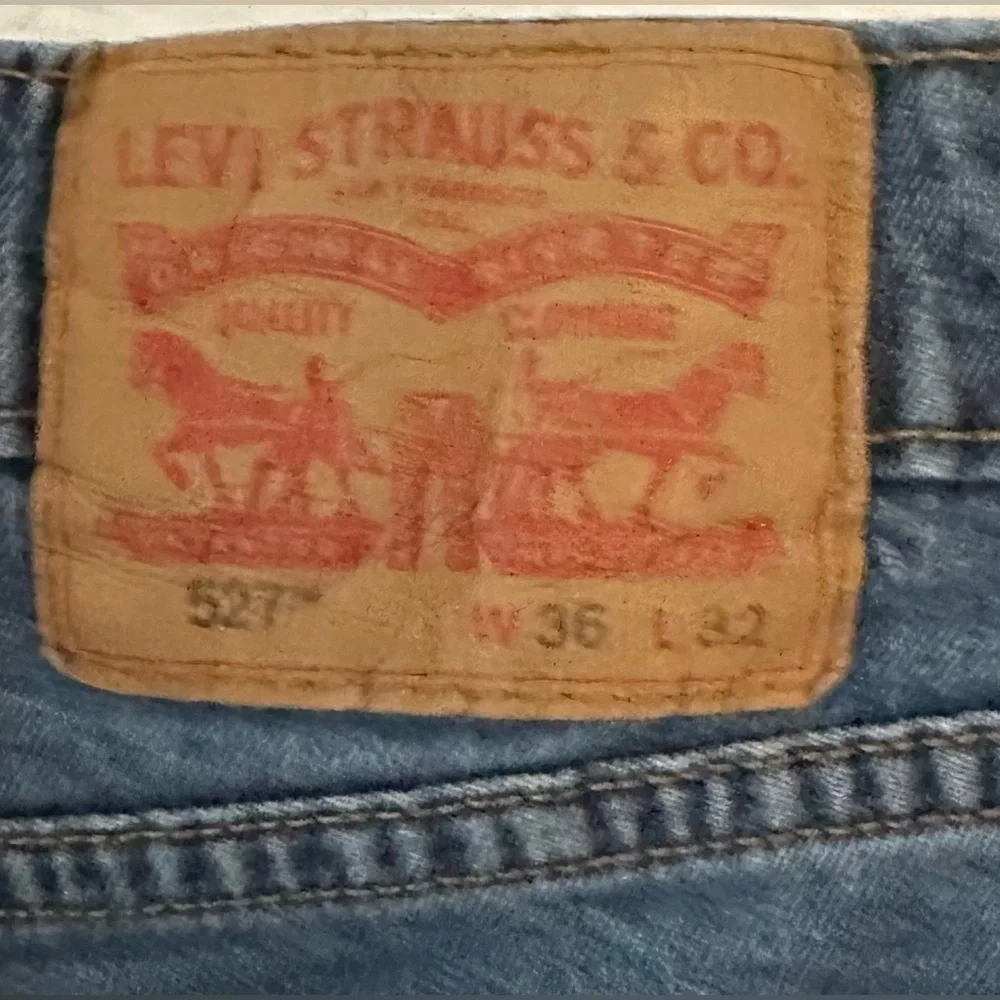 Men’s Levi’s 527 Size 36/32 Zipper Fly